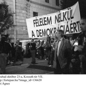 Az első szabad október 23-a, Kossuth tér VII.